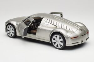 Audi Rosemeyer Argento Maisto 1:18 31625 Pressofusione — immagine 5 di 8