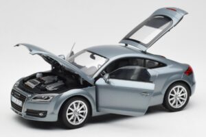 Audi TT 8J Condor Grigio Minichamps 1:18 5010500415 Pressofusione — immagine 2 di 8