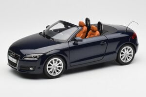 Audi TT 8J Roadster Blu Mare Profondo Minichamps 1:18 5010500525 Pressofusione