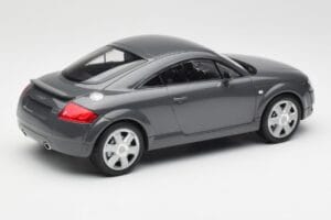 Audi TT 8N Coupé Grey Metallic Minichamps 1:18 155017020 Pressofusione — immagine 2 di 6