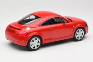 Audi TT 8N Rosso Minichamps 1:18 155017022 Pressofusione — immagine 2 di 6