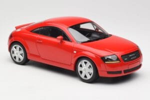 Audi TT 8N Rosso Minichamps 1:18 155017022 Pressofusione — immagine 4 di 6