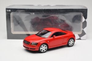 Audi TT 8N Rosso Minichamps 1:18 155017022 Pressofusione — immagine 6 di 6