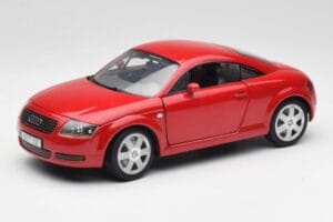 Audi TT 8N Coupe Rosso Revell 1:18 89909092 Pressofusione