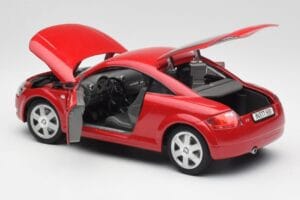 Audi TT 8N Coupe Rosso Revell 1:18 89909092 Pressofusione — immagine 5 di 8
