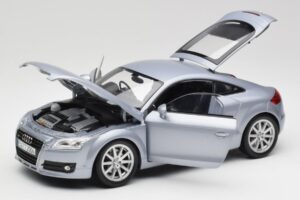Audi TT 8N RHD Lake Argento Metallizzato Minichamps 1:18 150015020 Pressofusione — immagine 2 di 8