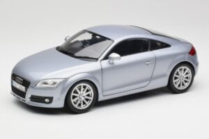 Audi TT 8N RHD Lake Argento Metallizzato Minichamps 1:18 150015020 Pressofusione