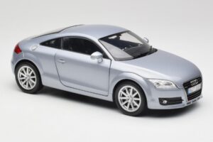Audi TT 8N RHD Lake Argento Metallizzato Minichamps 1:18 150015020 Pressofusione — immagine 6 di 8