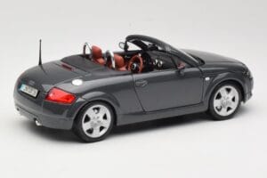 Audi TT 8N Roadster Grigio Maisto 1:18 50346 Pressofusione — immagine 3 di 8