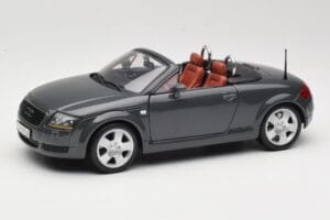 Audi TT 8N Roadster Grigio Maisto 1:18 50346 Pressofusione