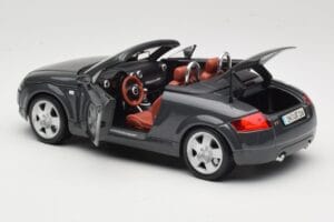 Audi TT 8N Roadster Grigio Maisto 1:18 50346 Pressofusione — immagine 5 di 8