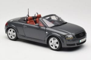 Audi TT 8N Roadster Grigio Maisto 1:18 50346 Pressofusione — immagine 6 di 8