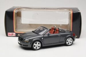 Audi TT 8N Roadster Grigio Maisto 1:18 50346 Pressofusione — immagine 8 di 8