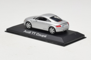 Audi TT 8N Argento Minichamps 1:43 5019800423 Pressofusione — immagine 3 di 5