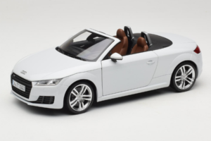 Audi TT 8S Roadster Glacier White Minichamps 1:18 5011400515 Pressofusione