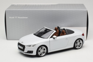 Audi TT 8S Roadster Glacier White Minichamps 1:18 5011400515 Pressofusione — immagine 8 di 8