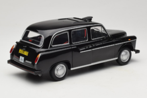 Austin FX4 London Taxi Nero Minichamps 1:18 180136000 Pressofusione — immagine 3 di 8