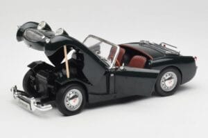 Austin-Healey Sprite Leaf Green Revell 1:18 08837 Pressofusione — immagine 2 di 8