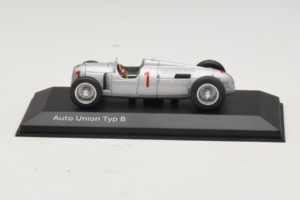 Auto Union Typ B #1 Argento Minichamps 1:43 5031300313 Pressofusione