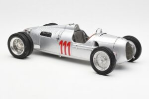 Auto Union Type C #111 H. Stuck Schauinsland Hillclimb Germany 1937 CMC 1:18 M-162 Pressofusione — immagine 4 di 6