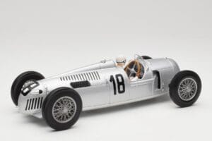 Auto Union Typ C #18 B. Rosemeyer Internationales Eifelrennen Nürburgring Winner 1936 Minichamps 1:18 155361018 Pressofusione — immagine 2 di 6