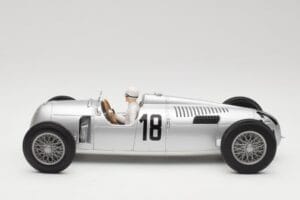 Auto Union Typ C #18 B. Rosemeyer Internationales Eifelrennen Nürburgring Winner 1936 Minichamps 1:18 155361018 Pressofusione — immagine 3 di 6