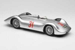 Auto Union Typ C Stromlinie #31 B. Rosemeyer 1937 Argento Revell 1:18 08436 Pressofusione — immagine 6 di 8