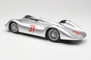 Auto Union Typ C Stromlinie #31 B. Rosemeyer 1937 Argento Revell 1:18 08436 Pressofusione — immagine 7 di 8