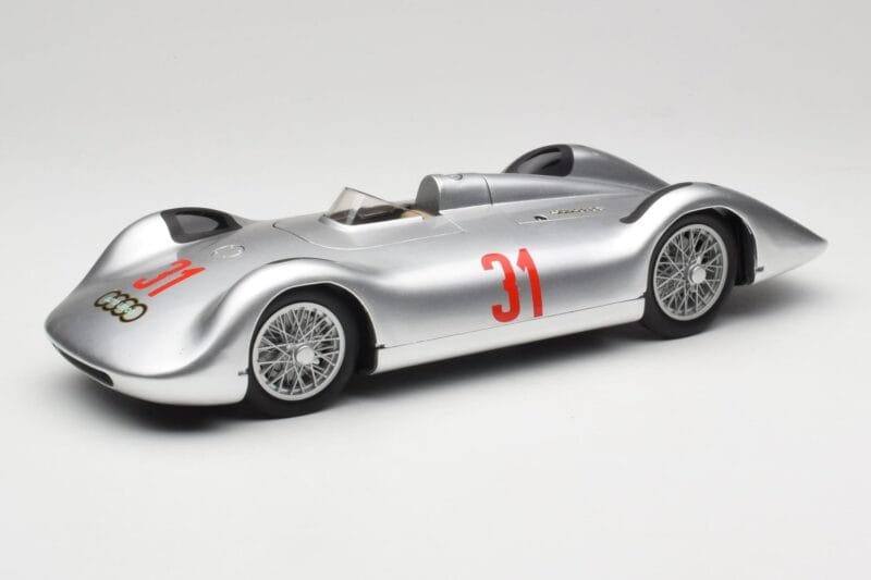 Auto Union Typ C Stromlinie #31 B. Rosemeyer 1937 Argento Revell 1:18 08436 Pressofusione