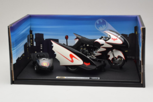 Batcycle & Sidecar Batman TV Series Hot Wheels 1:18 R0006 Pressofusione