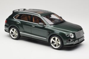 Bentley Bentayga Styling Pack Verde GT Spirit 1:18 GT133 Resina — immagine 4 di 6
