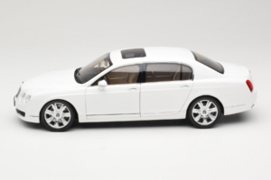 Bentley Continental Flying Spur Bianco Minichamps 1:18 100139461 Pressofusione — immagine 4 di 8