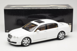Bentley Continental Flying Spur Bianco Minichamps 1:18 100139461 Pressofusione — immagine 8 di 8