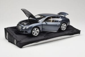 Bentley Continental GT Grey Metallic Minichamps 1:18 100139920 Pressofusione — immagine 2 di 8