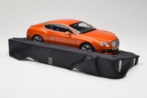 Bentley Continental GT Orange Metallic Minichamps 1:18 100139921 Pressofusione — immagine 6 di 8
