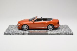 Bentley Continental GT Speed Cabriolet Orange Metallic Minichamps 1:18 107139430 Pressofusione — immagine 3 di 6