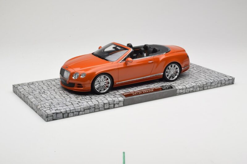 Bentley Continental GT Speed Cabriolet Orange Metallic Minichamps 1:18 107139430 Pressofusione