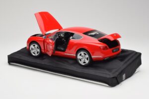 Bentley Continental GT St. James Red Minichamps 1:18 100139922 Pressofusione — immagine 5 di 8