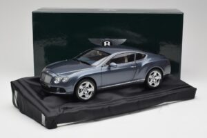 Bentley Continental GT Thunder Grigio Minichamps 1:18 BL835 — immagine 8 di 8