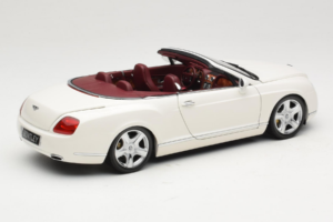 Bentley Continental GTC Bianco Minichamps 1:18 100139032 Pressofusione — immagine 3 di 8