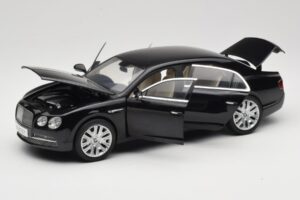 Bentley Flying Spur W12 Onyx Black Kyosho 1:18 08891NX Pressofusione — immagine 2 di 8