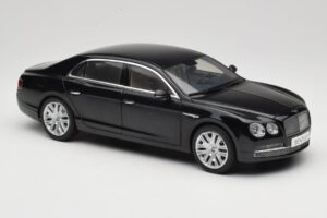 Bentley Flying Spur W12 Onyx Black Kyosho 1:18 08891NX Pressofusione — immagine 6 di 8
