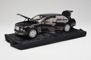 Bentley Mulsanne Burnt Oak Minichamps 1:18 100139905 Pressofusione — immagine 2 di 8