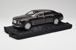 Bentley Mulsanne Burnt Oak Minichamps 1:18 100139905 Pressofusione