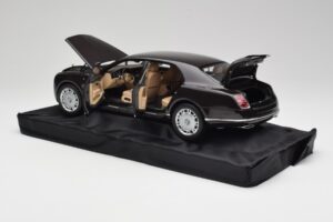 Bentley Mulsanne Burnt Oak Minichamps 1:18 100139905 Pressofusione — immagine 5 di 8