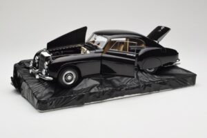 Bentley R-Type Continental Black Metallic Minichamps 1:18 100139420 Pressofusione — immagine 2 di 8