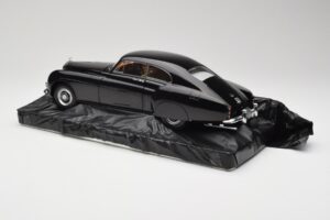 Bentley R-Type Continental Black Metallic Minichamps 1:18 100139420 Pressofusione — immagine 7 di 8