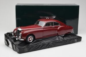 Bentley R-Type Continental Tudor Rosso Minichamps 1:18 100139421 Pressofusione — immagine 8 di 8