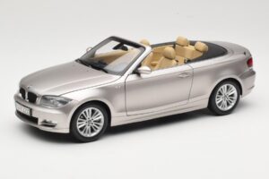 BMW 1 Series E88 Cabriolet Mineral Silver Metallic Kyosho 1:18 80430427020 Pressofusione
