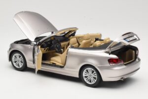BMW 1 Series E88 Cabriolet Mineral Silver Metallic Kyosho 1:18 80430427020 Pressofusione — immagine 5 di 8